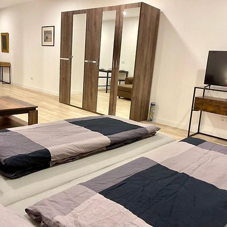 Neu Grosse Einzimmerwohnung Im Zentrum Goldstadt Pforzheim Schloessle エクステリア 写真