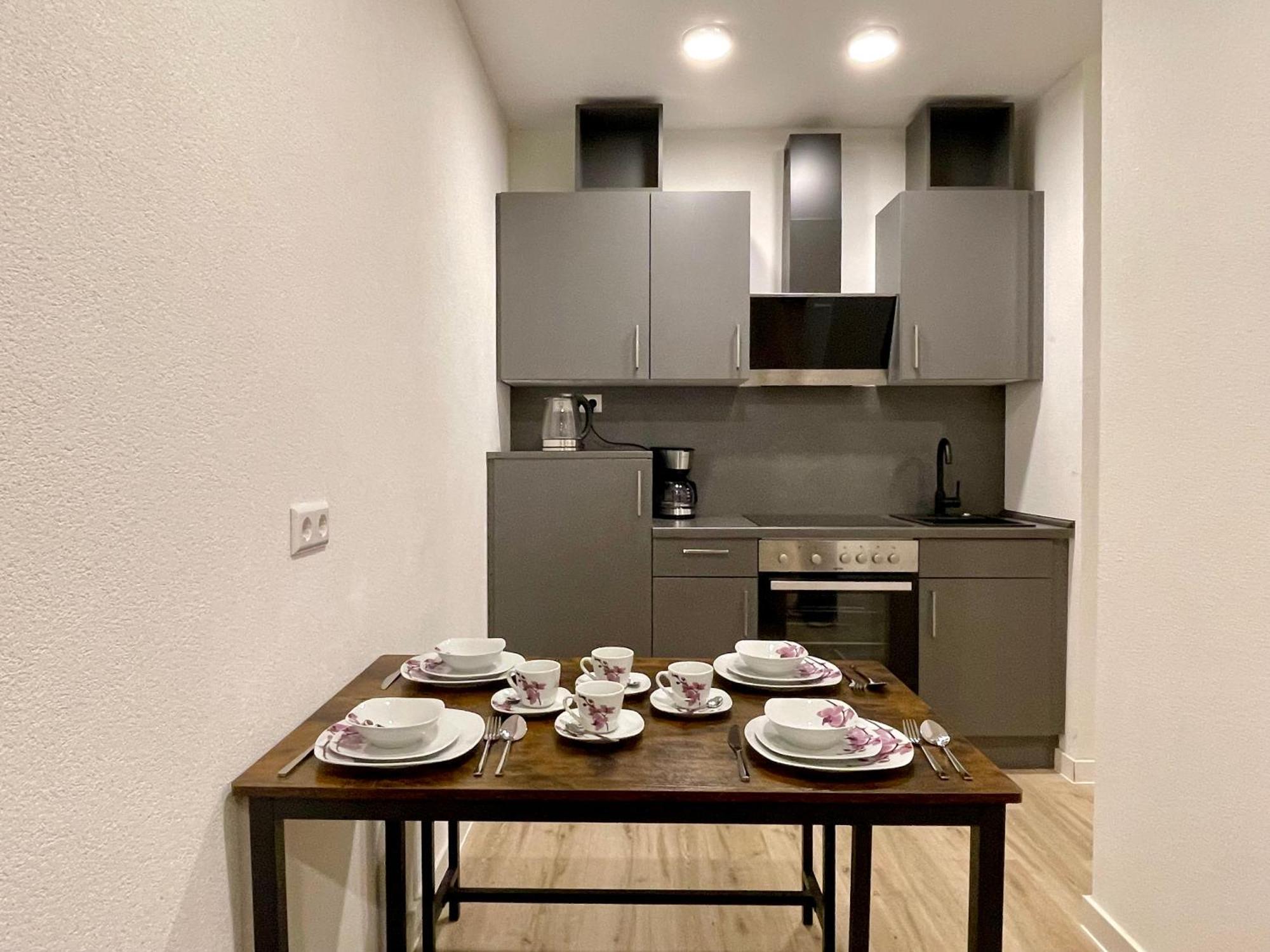 Neu Grosse Einzimmerwohnung Im Zentrum Goldstadt Pforzheim Schloessle エクステリア 写真