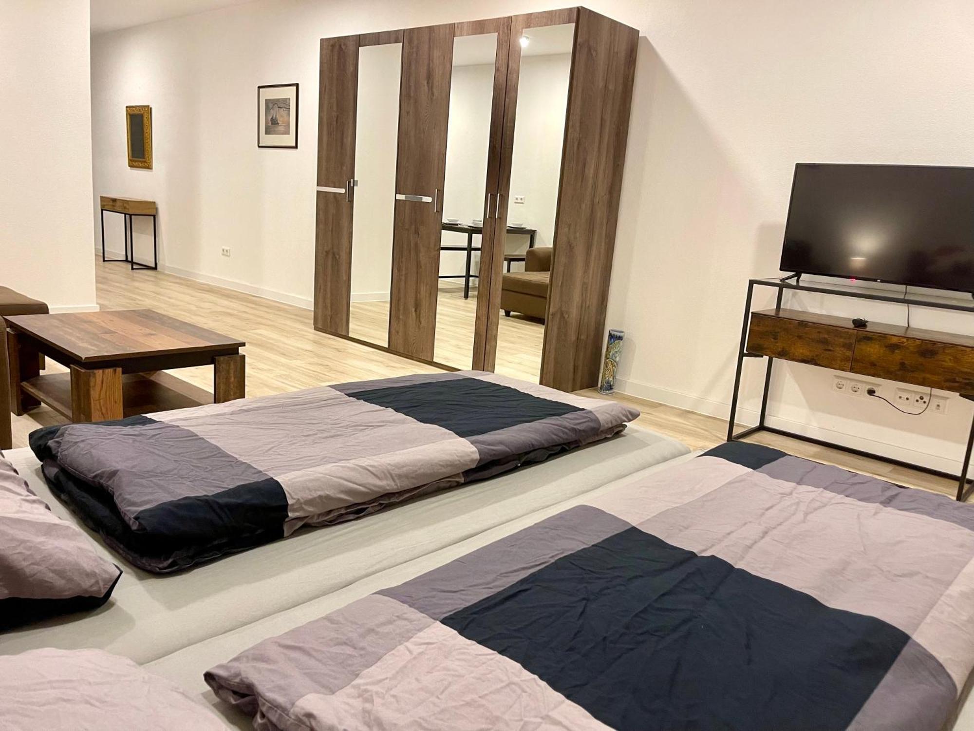 Neu Grosse Einzimmerwohnung Im Zentrum Goldstadt Pforzheim Schloessle エクステリア 写真
