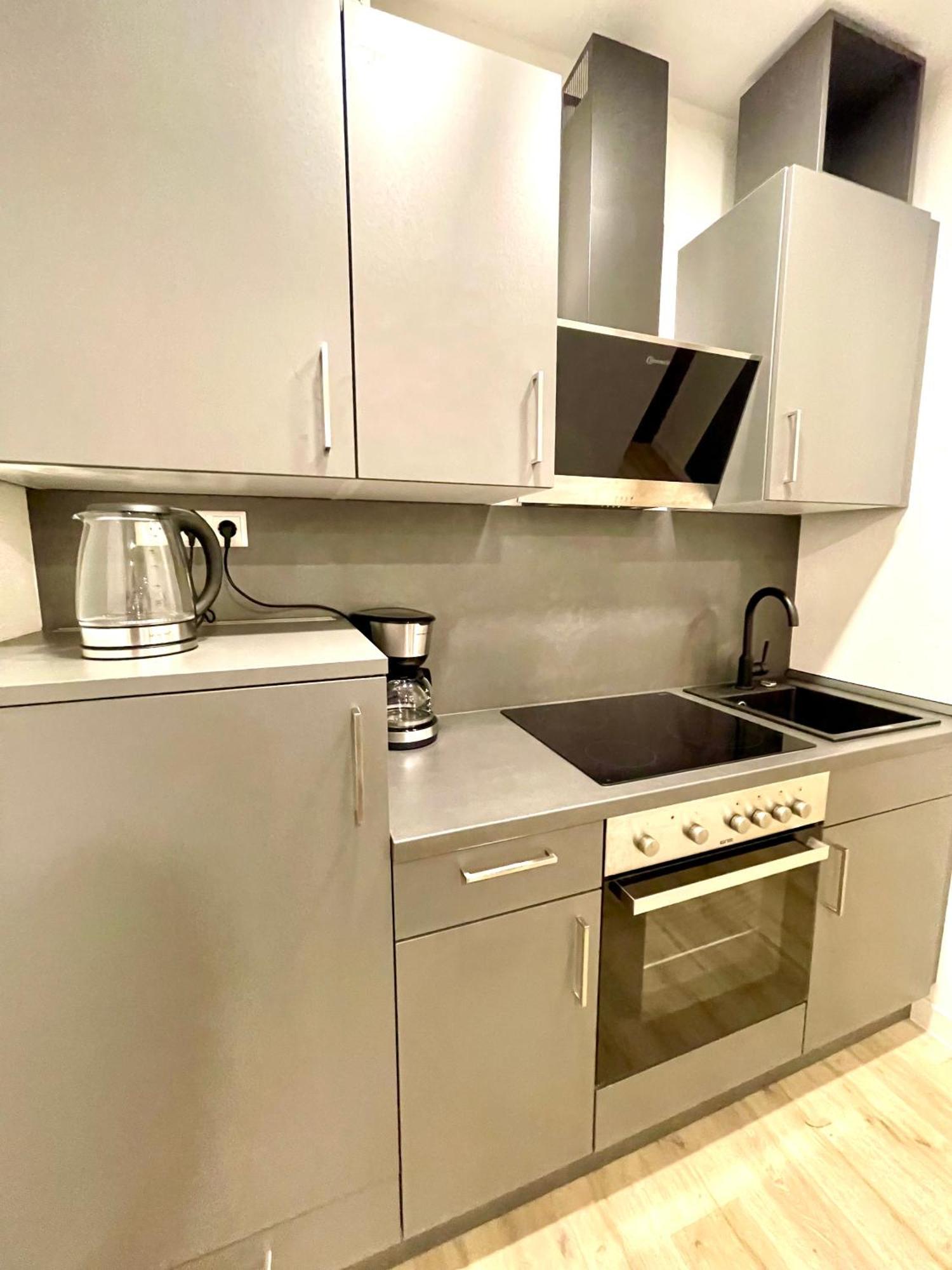 Neu Grosse Einzimmerwohnung Im Zentrum Goldstadt Pforzheim Schloessle エクステリア 写真