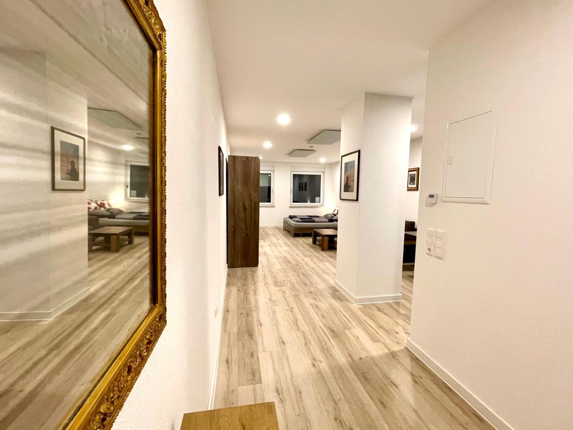 Neu Grosse Einzimmerwohnung Im Zentrum Goldstadt Pforzheim Schloessle エクステリア 写真