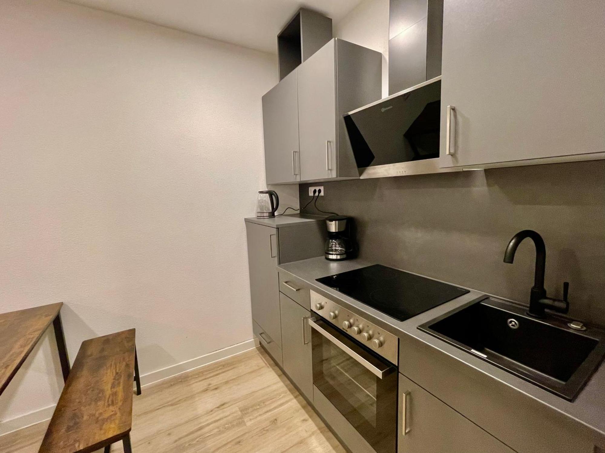 Neu Grosse Einzimmerwohnung Im Zentrum Goldstadt Pforzheim Schloessle エクステリア 写真